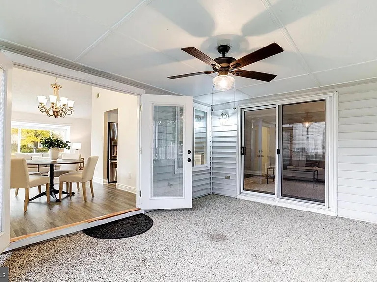 236 E Juniper Ave — Photo 23