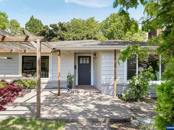 1225 NW 18th St, Corvallis, OR 97330