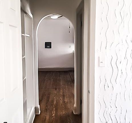 3rd image of 1623 Lenox Ave APT 18
