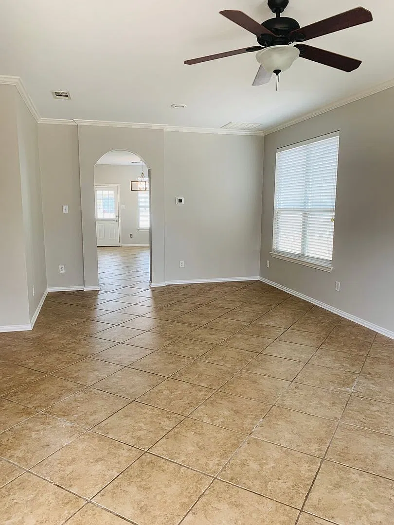 Community Living in Providence Village-Beautiful 3bdrm/2.5bath Home — Photo 2