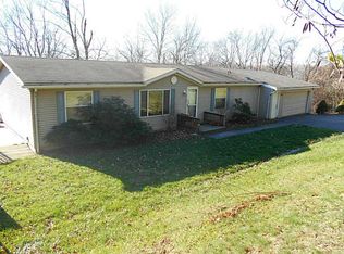 597 Kreinbrook Hill Rd, Mount Pleasant, PA 15666