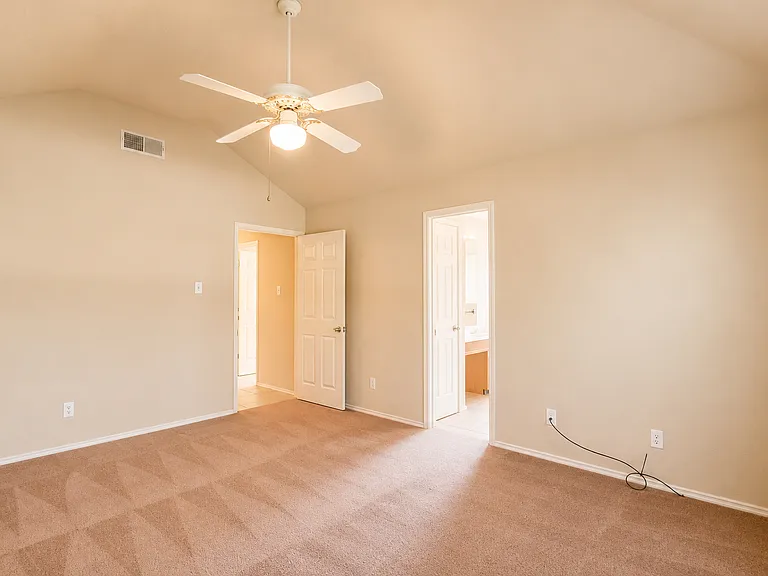 1410 Flameleaf Dr — Photo 26