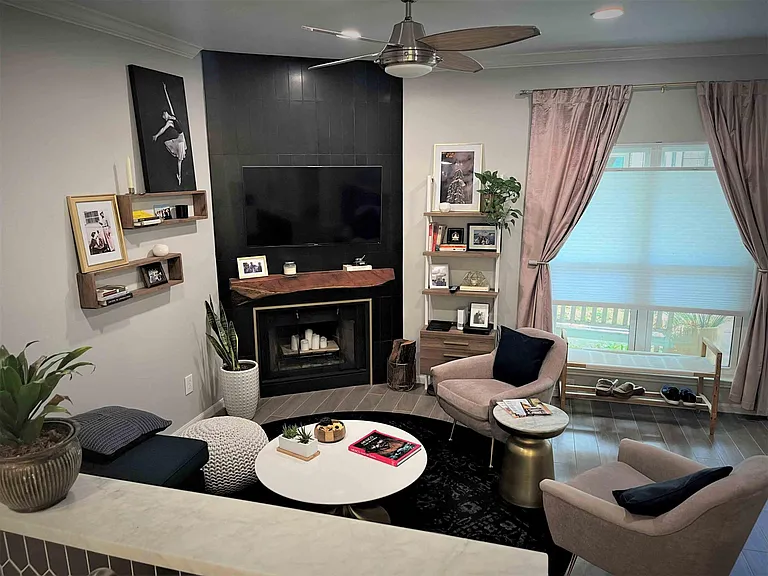 1307 Kinney Ave #120 — Photo 11