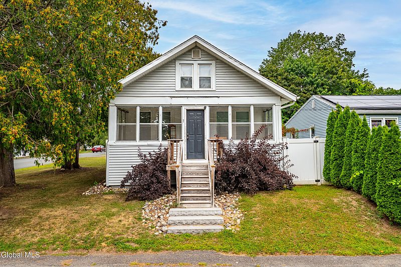2nd image of 7 Oakland Street