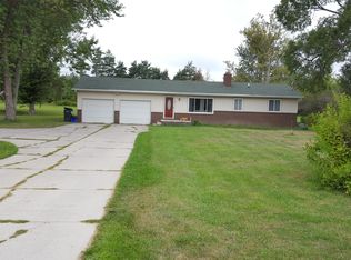 2915 N Burkhart Rd, Howell, MI 48855