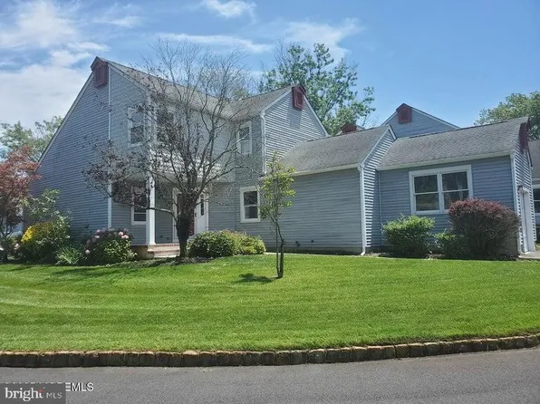 57 Turnberry Cir, Toms River, NJ 08753