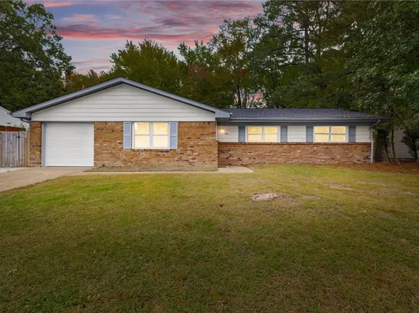 3352 Brandywine Dr, Chesapeake, VA 23321