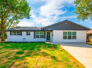 1312 E Mitchell St, Arlington, TX 76010