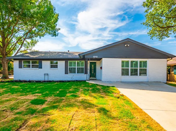 1312 E Mitchell St, Arlington, TX 76010