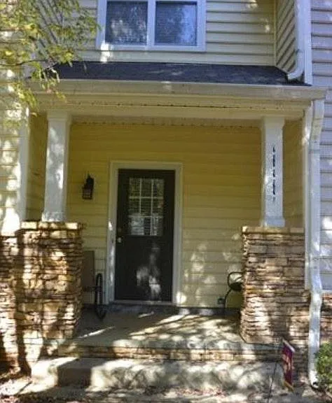 11119 Dundarrach Ln — Photo 2