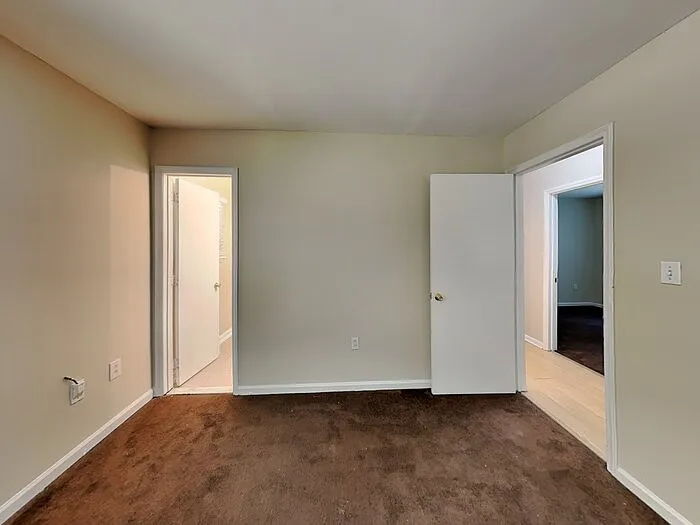 6900 Duncroft Ln — Photo 9