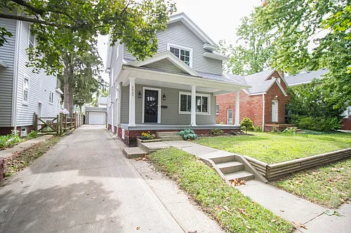 2423 Charlestown Ave — Photo 1