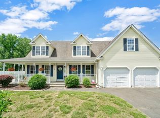 7 Deer Run, Enfield, CT 06082