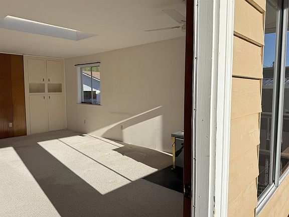 4th image of 764 Hillcrest Rd