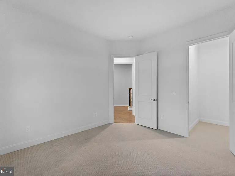 105 Samjan Cir — Photo 37