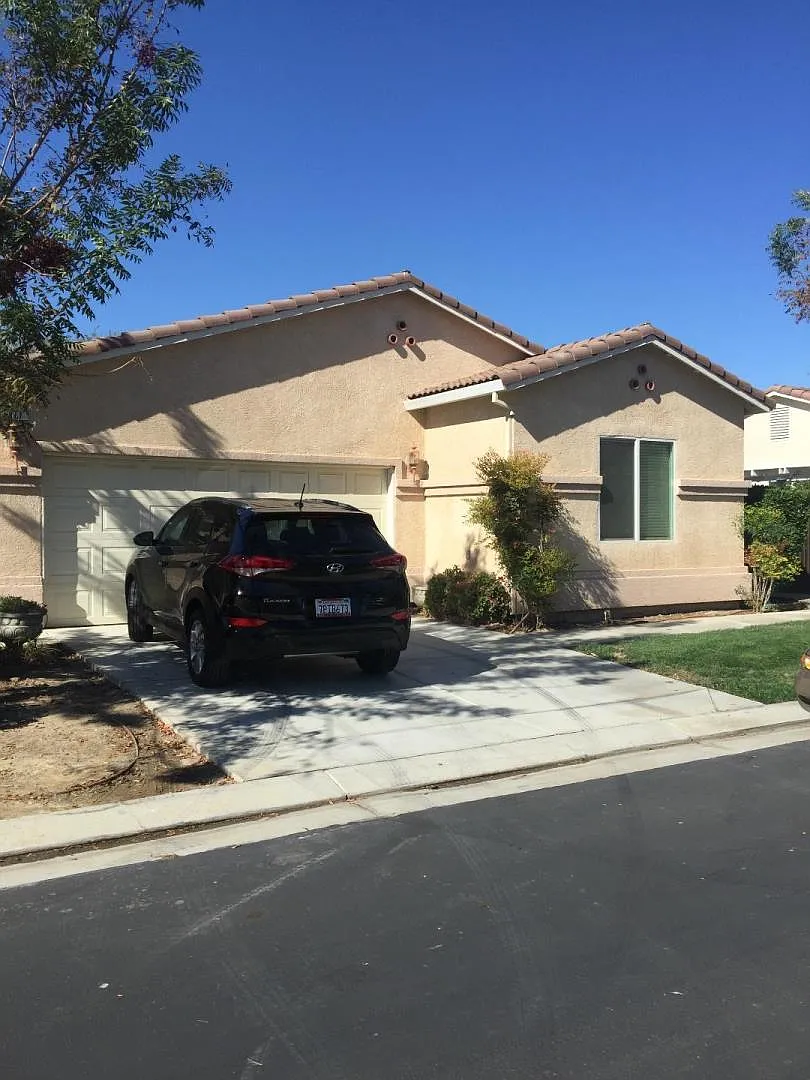 817 El Tesoro Ln photo 1