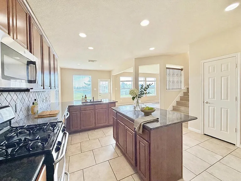 24626 Blane Dr — Photo 15