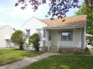 3176 S 23rd St, Milwaukee, WI 53215