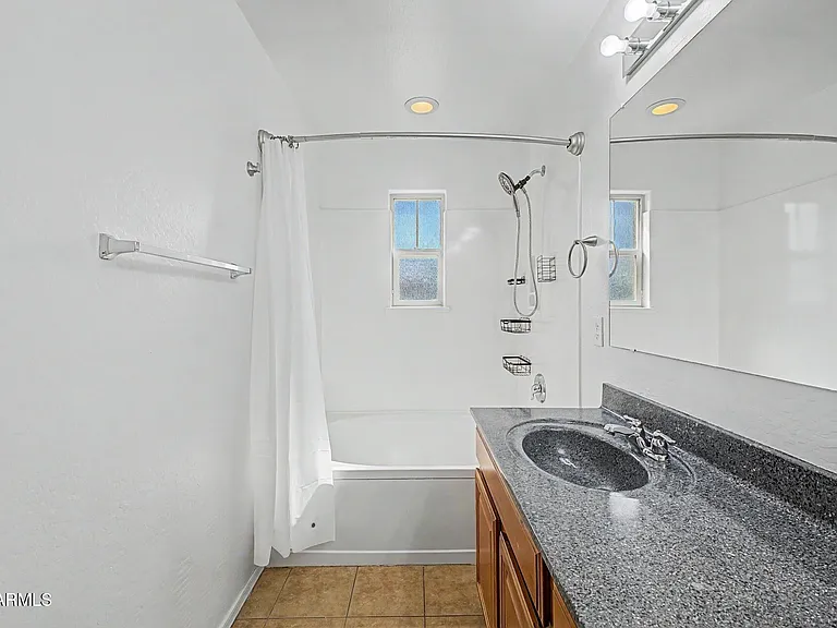 2879 N Claire Dr — Photo 19