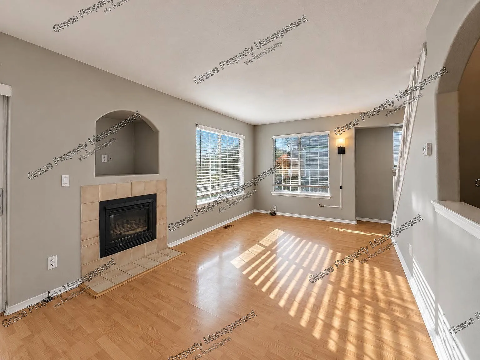 4 bed, 2.0 bath, 1843 sqft, $2,575 — Photo 3