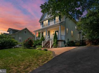 4206 29th St, Mount Rainier, MD 20712