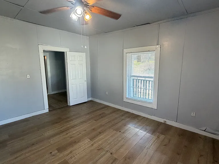 1108 Wyllie Ave — Photo 4