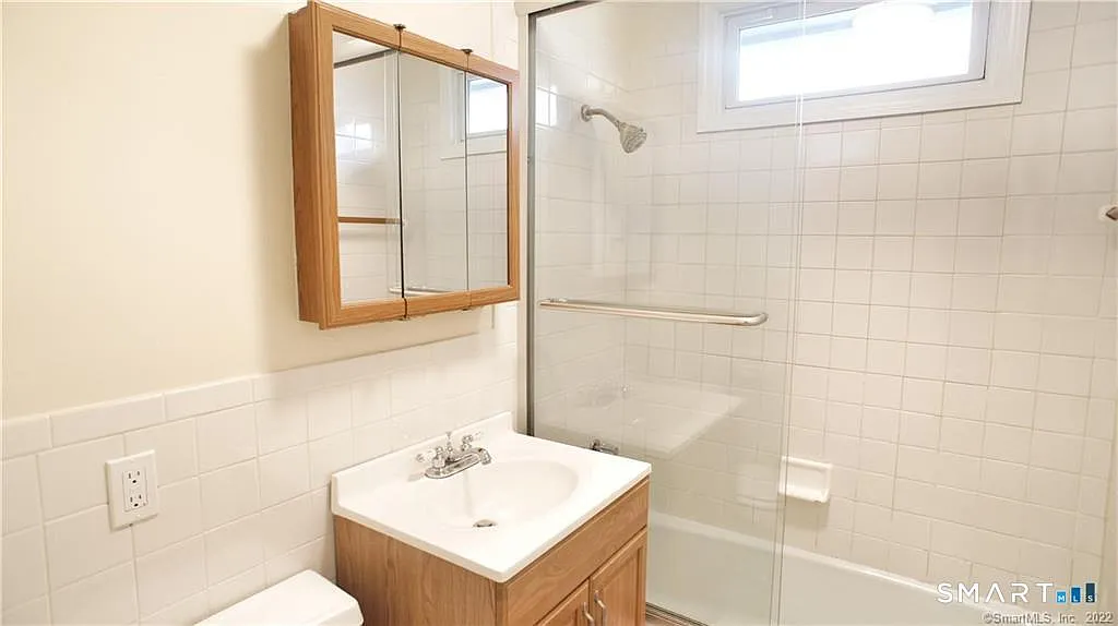 2 bed, 1.0 bath, 1000 sqft, $2,195 — Photo 4