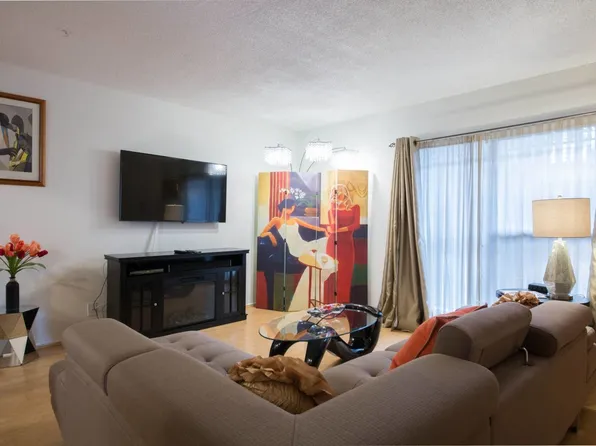 (undisclosed Address), Los Angeles, CA 90046
