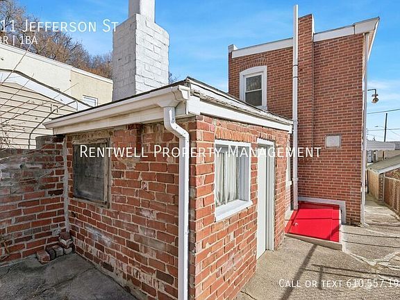 3rd image of 311 Jefferson St