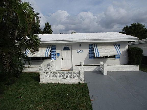 3rd image of 7102 NW 71st Ave