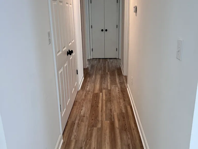 1135 W Thomas St — Photo 10