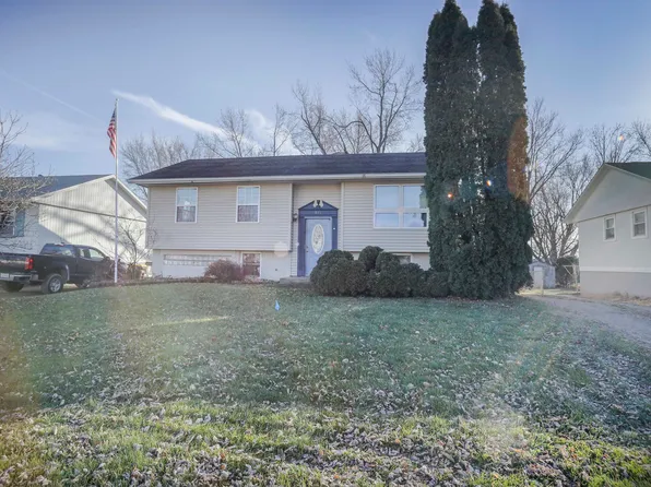 813 Milfred Ave, Lena, IL 61048