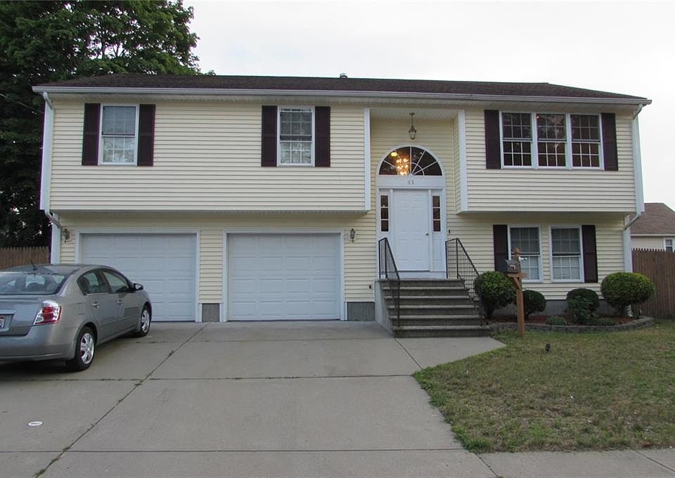 1st image of 65 Vanderland Ave