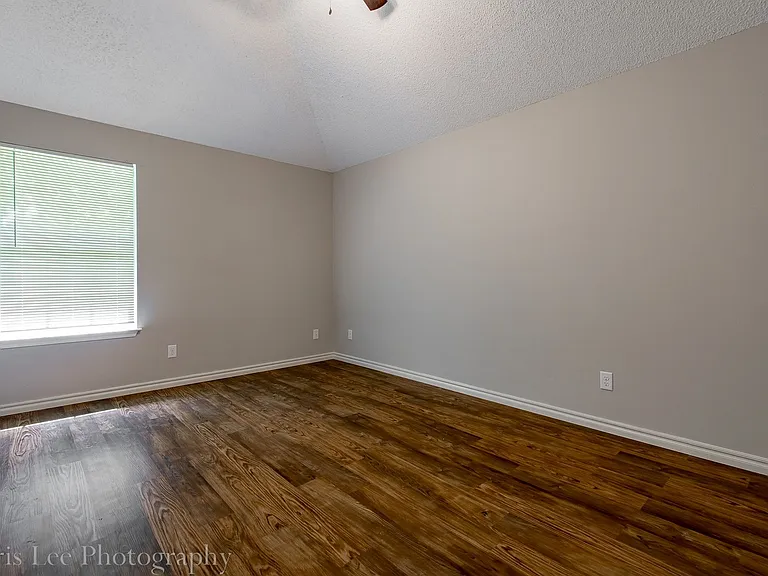 1754 N Salem Rd — Photo 8