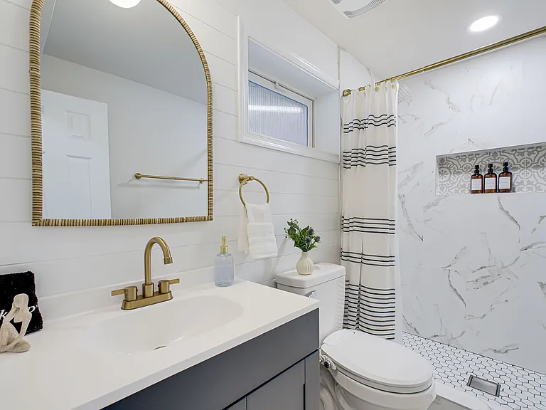 3107 Montrose Ave — Photo 19