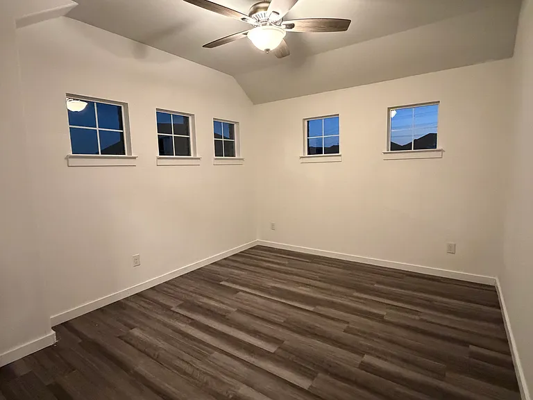 6156 Bell Springs St — Photo 5