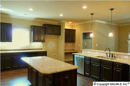 3rd image of 2622 Park Hampton Dr