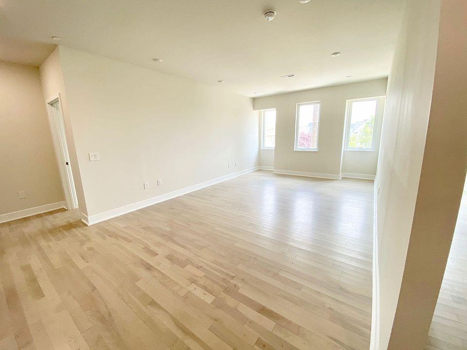 1st image of 1516 N 8th St #5