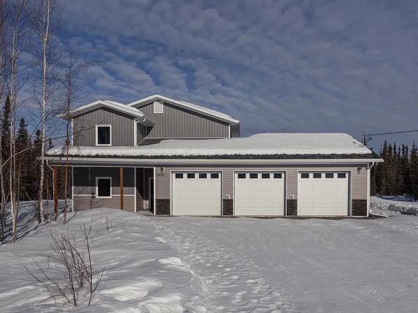 3846 Oliver Dr, North Pole, AK 99705