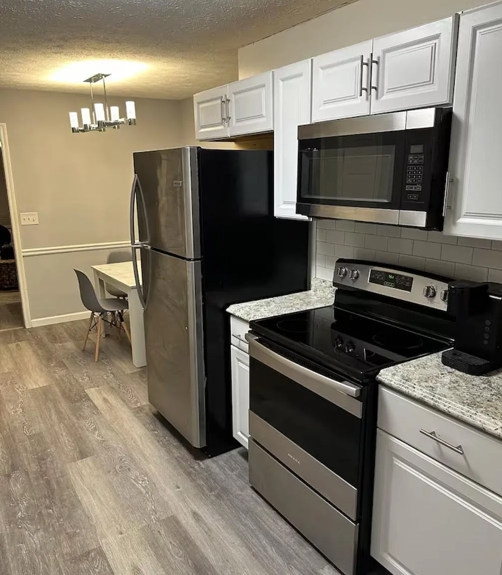 2 bed, 2.0 bath, 1020 sqft, $1,148 — Photo 3