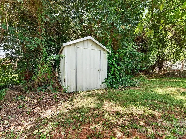 3237 Harrow Pl — Photo 38