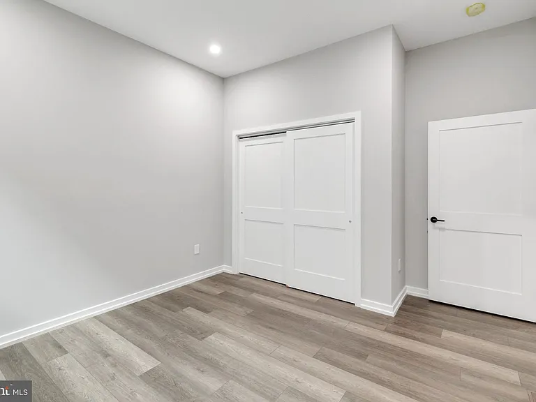 752 S 16th St #1B — Photo 10