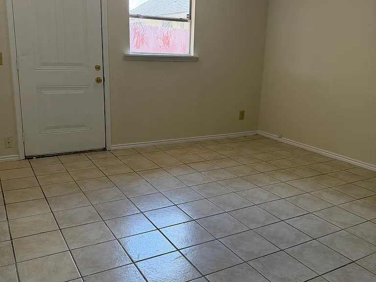 2934 N Vermillion Ave #B — Photo 8