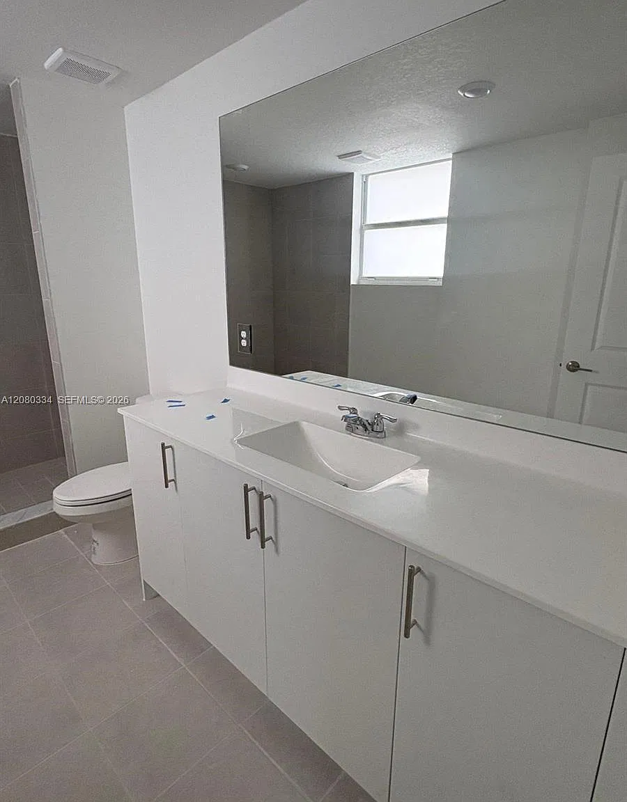 3 bed, 2.5 bath, 1890 sqft, $2,800 — Photo 4