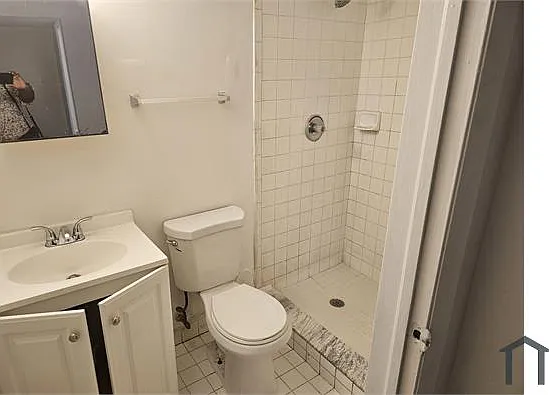 1221 NW 1st St #15 — Photo 5