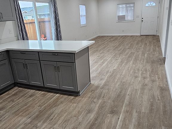 4th image of 20 Airport Rd