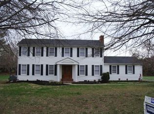 552 Drakesborough Dr, Bowling Green, KY