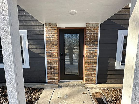 5th image of 1931 S 124th St #1935
