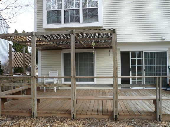 3rd image of 1430 Farrington Ln