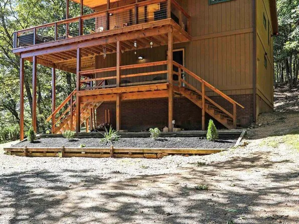 1807 Constant Run Rd, Great Cacapon, WV 25422